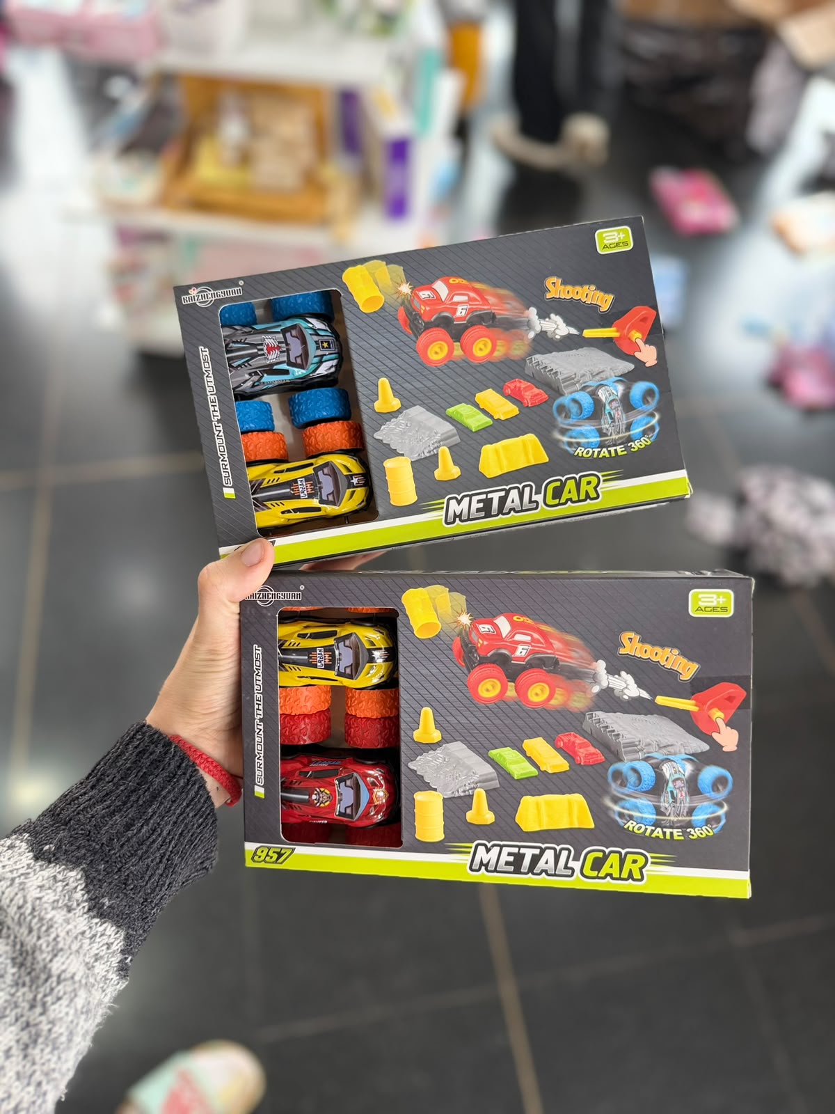 Set de 2 autos monstruo acrobaticos 1