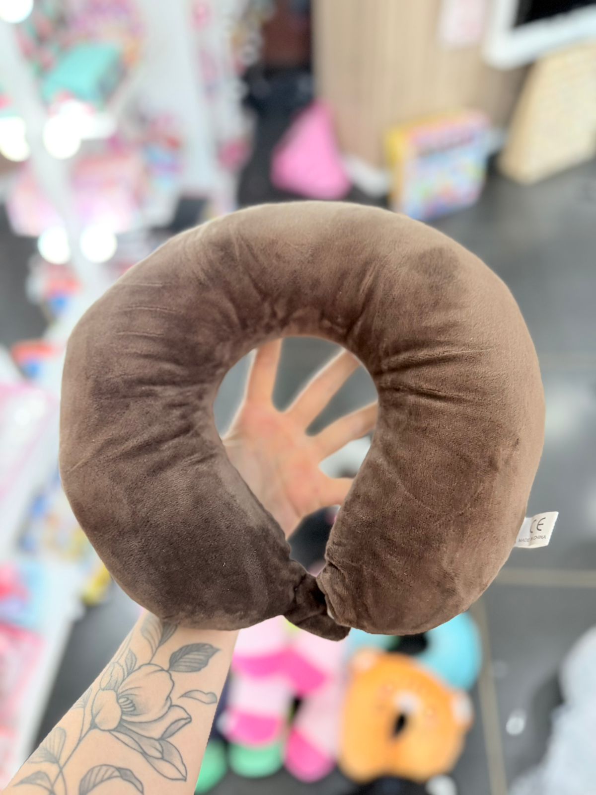 Cuello de Viaje Liso