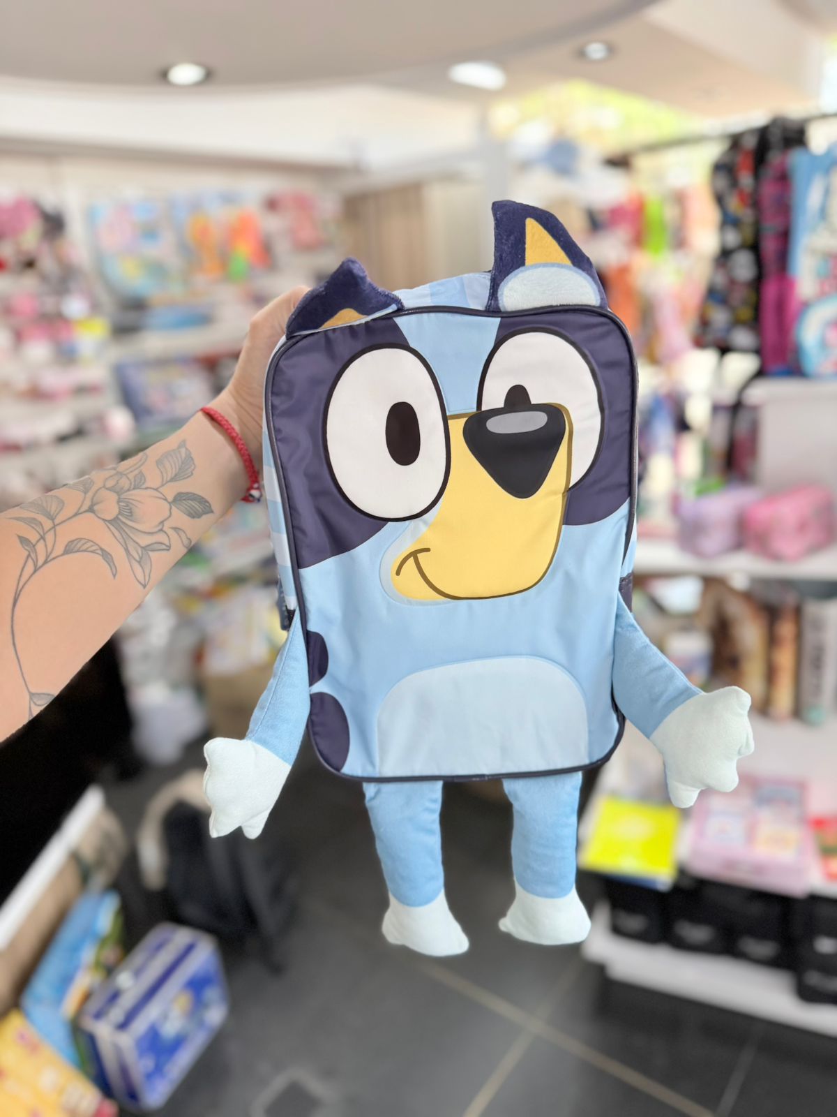 Mochila Bluey 3D Face Personaje 12” – Espalda Celeste 2