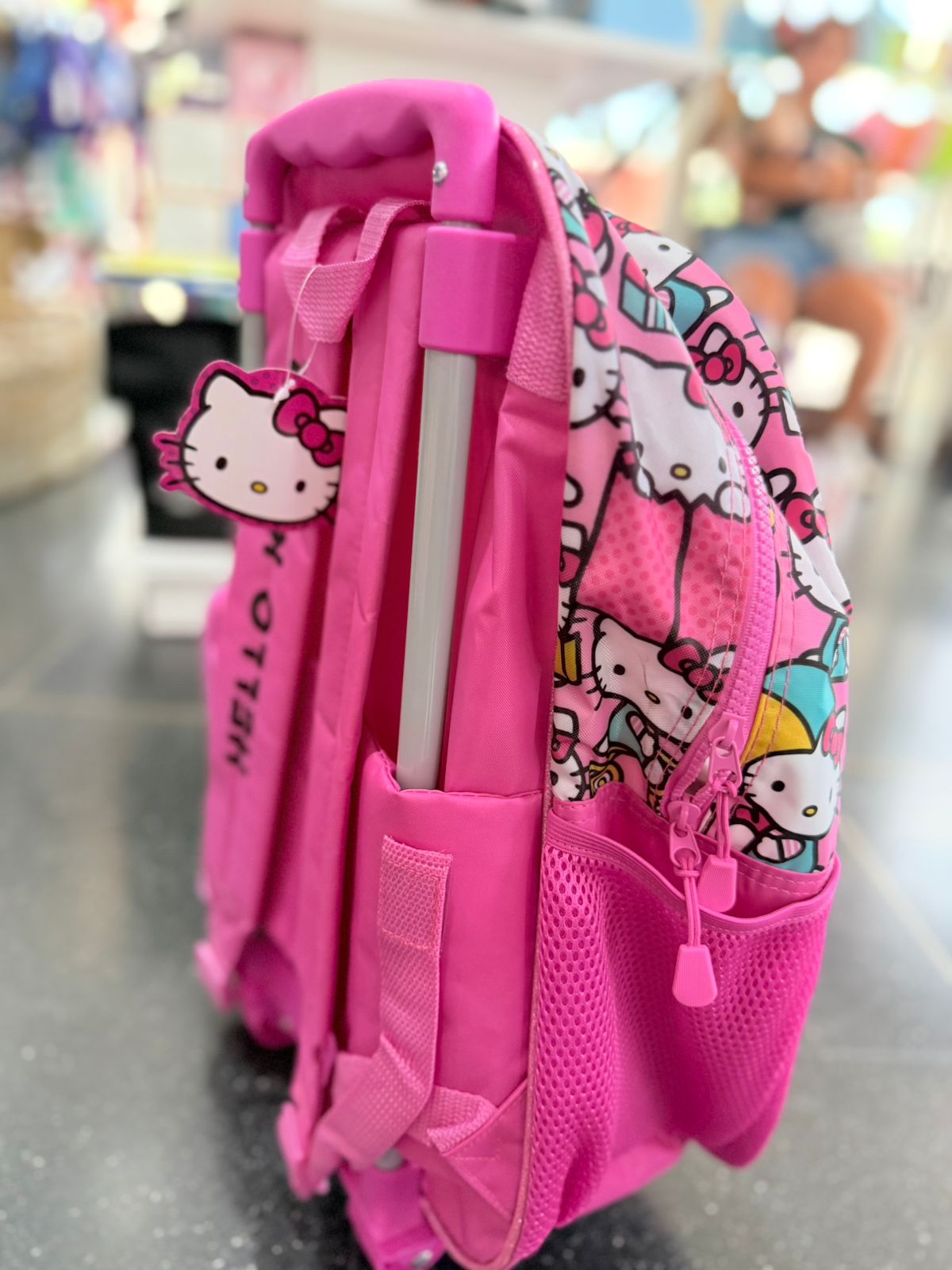 Mochila HELLO KITTY con carrito 5