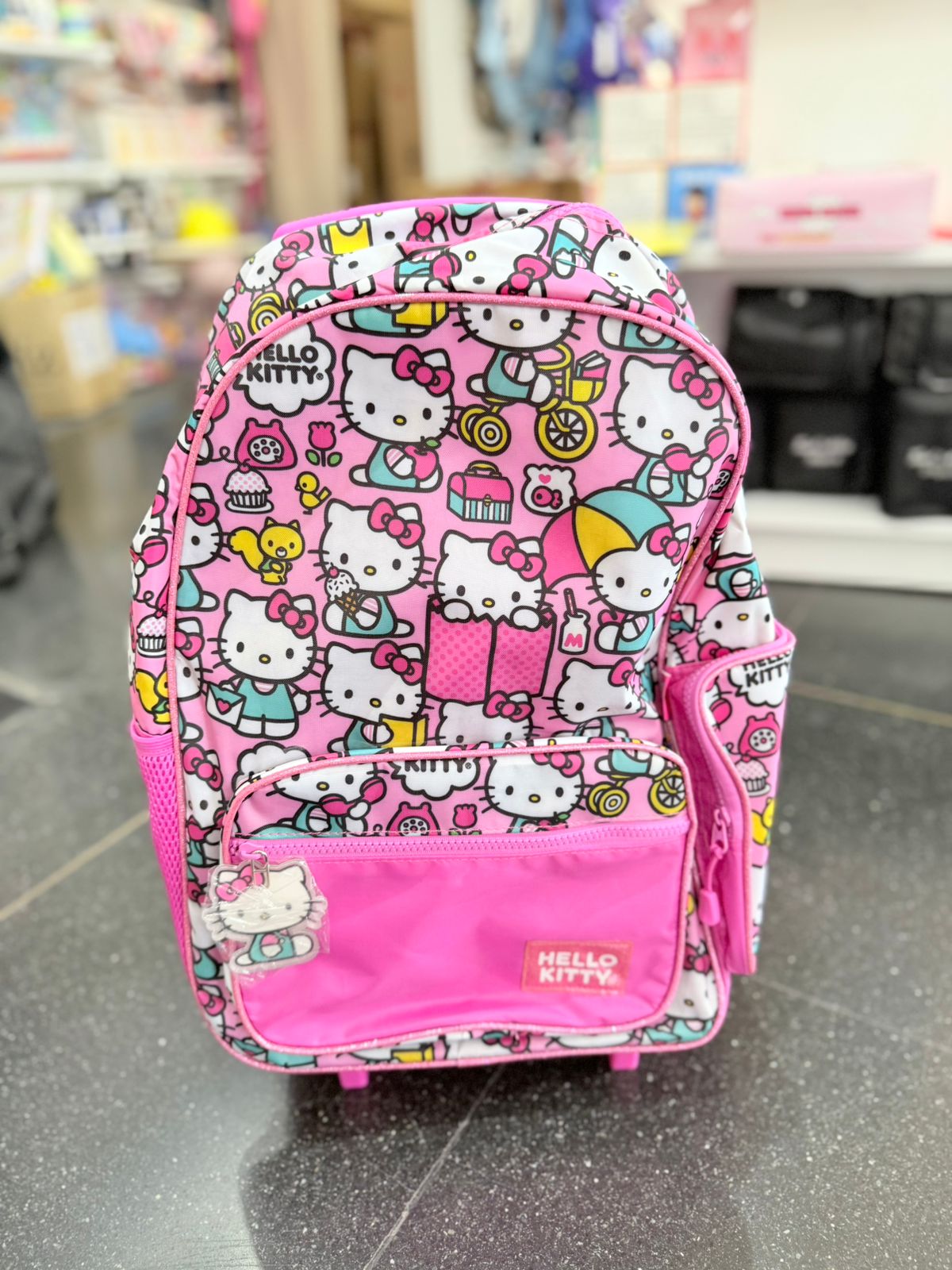 Mochila HELLO KITTY con carrito 2