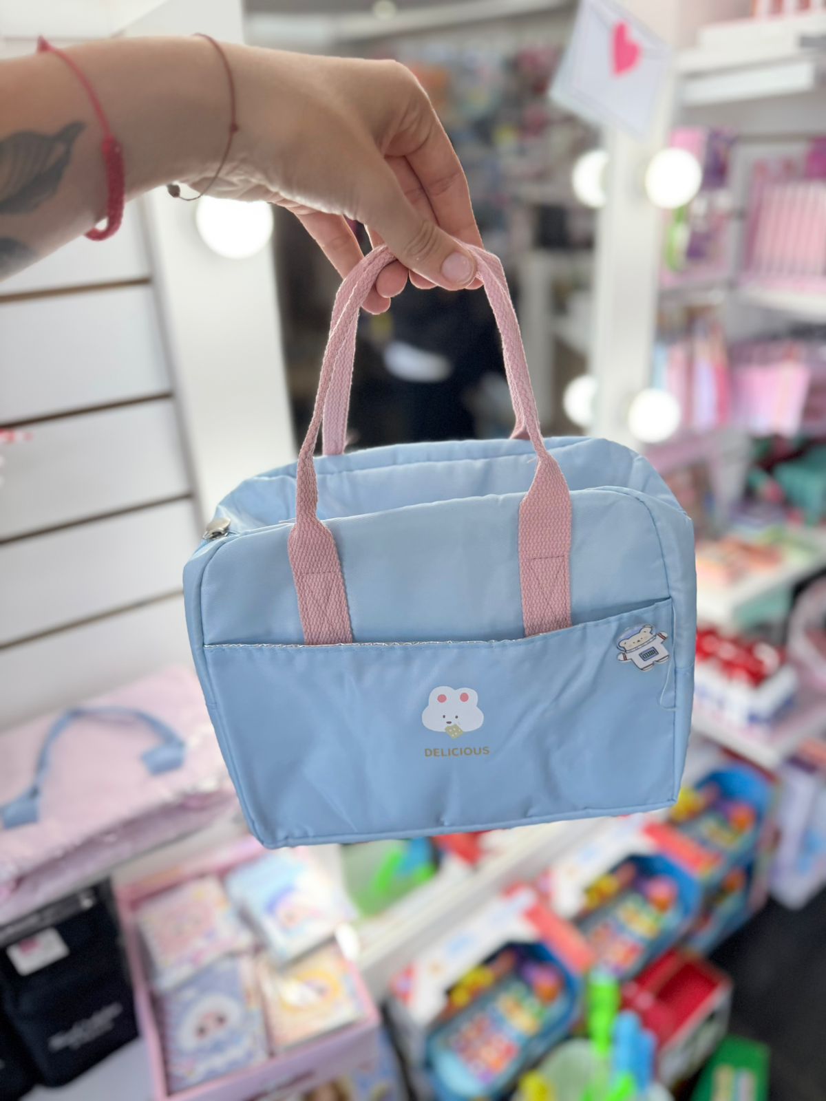 Lonchera Térmica Delicius con Pin 1