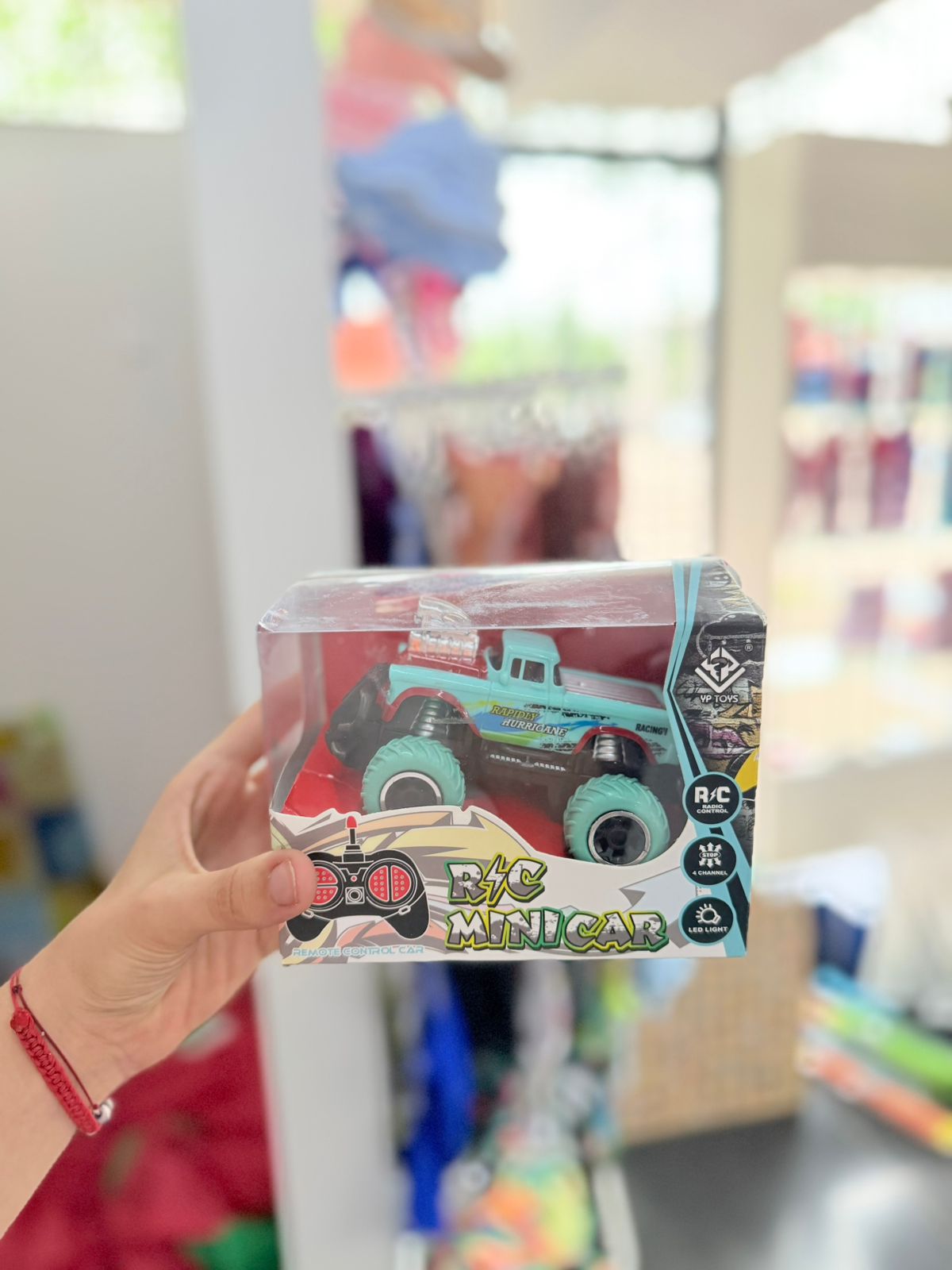 Cuatriciclo Camioneta a control